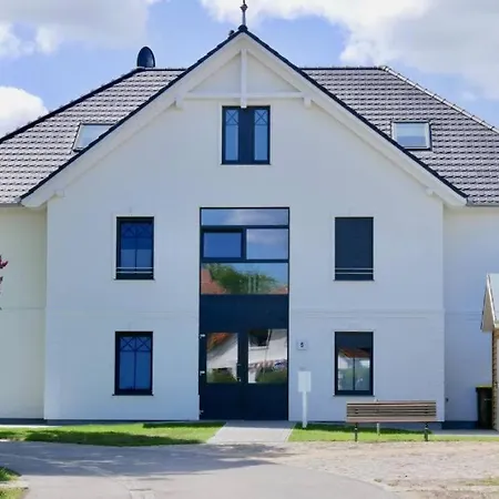 8 Suennenkringel * Prerow